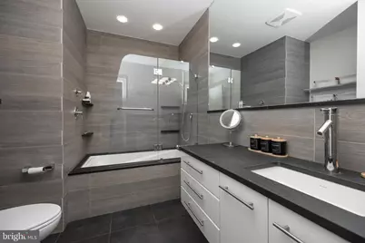420 S 11th Street, Philadelphia, PA 19147 - Photo 21