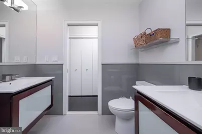 420 S 11th Street, Philadelphia, PA 19147 - Photo 35