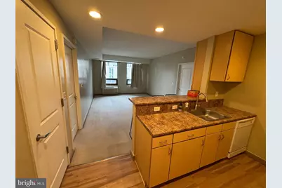 815 Arch Street #208, Philadelphia, PA 19107 - Photo 7