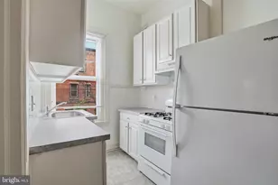 2441 Brown St, Philadelphia, PA 19130 - Photo 7