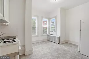 2441 Brown St, Philadelphia, PA 19130 - Photo 5