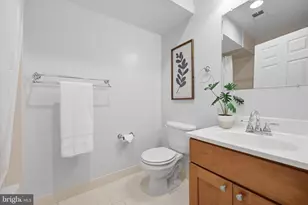 2405 Catharine St, Philadelphia, PA 19146 - Photo 21