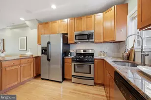 2405 Catharine St, Philadelphia, PA 19146 - Photo 7