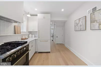 809 S 19th Street, Philadelphia, PA 19146 - Photo 17