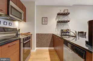 934 N 3rd St, Philadelphia, PA 19123 - Photo 17