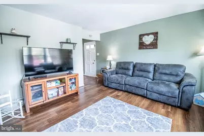 7242 Valley Avenue, Philadelphia, PA 19128 - Photo 9