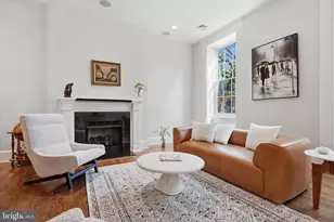 915 Clinton St, Philadelphia, PA 19107 - Photo 3