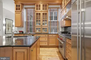 915 Clinton St, Philadelphia, PA 19107 - Photo 11