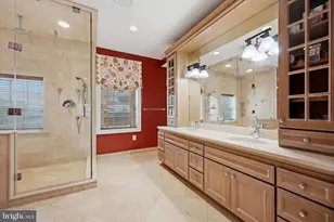 915 Clinton St, Philadelphia, PA 19107 - Photo 15