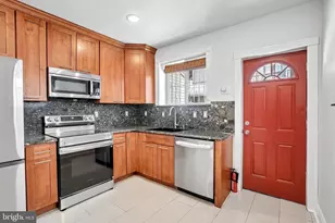 2527 S Hicks St, Philadelphia, PA 19145 - Photo 9