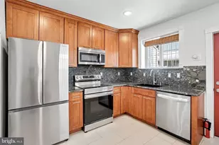 2527 S Hicks St, Philadelphia, PA 19145 - Photo 9