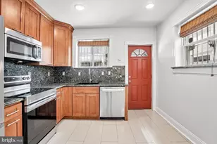 2527 S Hicks St, Philadelphia, PA 19145 - Photo 11