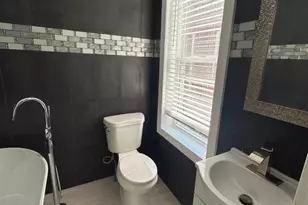 2231 Tasker St, Philadelphia, PA 19145 - Photo 49