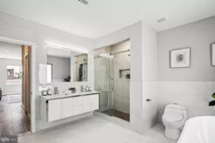 2620 Emerald St, Philadelphia, PA 19125 - Photo 19