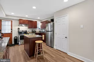 2623 Emerald St, Philadelphia, PA 19125 - Photo 9