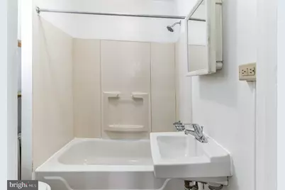 2316 Spruce Street #1F, Philadelphia, PA 19103 - Photo 13