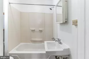 2316 Spruce St, Philadelphia, PA 19103 - Photo 13