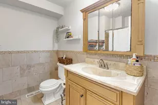 920 S 16th St, Philadelphia, PA 19146 - Photo 17