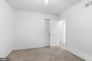 7912 Calvert St, Philadelphia, PA 19152 - Photo 13