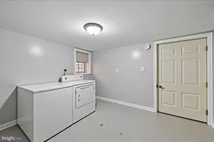 1226 W Westmoreland St, Philadelphia, PA 19140 - Photo 25