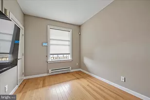 1226 W Westmoreland St, Philadelphia, PA 19140 - Photo 23