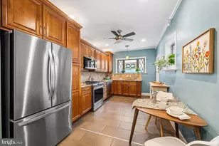 1139 Tasker St, Philadelphia, PA 19148 - Photo 9