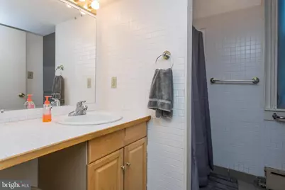 2427 Brown Street, Philadelphia, PA 19130 - Photo 37