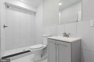1230 N Marshall St, Philadelphia, PA 19122 - Photo 9