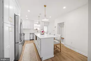 2061 St Albans St, Philadelphia, PA 19146 - Photo 7