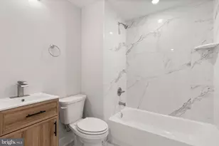 2207 N Franklin St, Philadelphia, PA 19133 - Photo 15