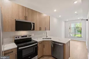 2207 N Franklin St, Philadelphia, PA 19133 - Photo 1
