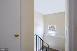 330 Hermitage St, Philadelphia, PA 19128 - Photo 11