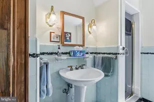724 Longshore Ave, Philadelphia, PA 19111 - Photo 25