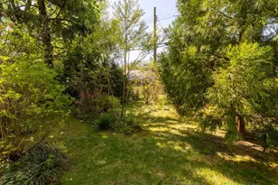 309 E Roumfort Rd, Philadelphia, PA 19119 - Photo 29