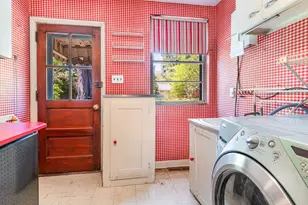 309 E Roumfort Rd, Philadelphia, PA 19119 - Photo 15