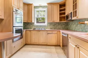 309 E Roumfort Rd, Philadelphia, PA 19119 - Photo 13