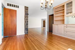 309 E Roumfort Rd, Philadelphia, PA 19119 - Photo 9