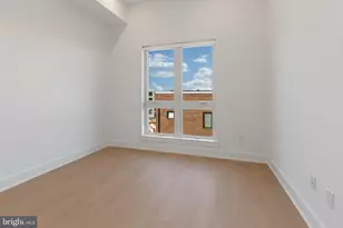 1731 Tilghman St, Philadelphia, PA 19122 - Photo 9