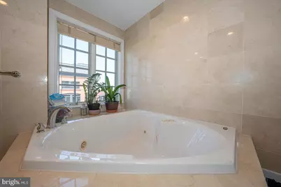 1832 Fairmount Avenue, Philadelphia, PA 19130 - Photo 15