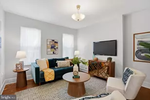 752 S Harshaw St, Philadelphia, PA 19146 - Photo 3
