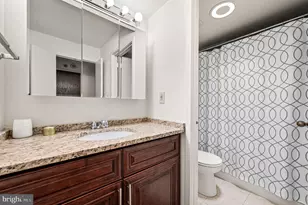 2018 Walnut St, Philadelphia, PA 19103 - Photo 9