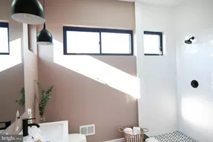 2539 Collins St, Philadelphia, PA 19125 - Photo 13