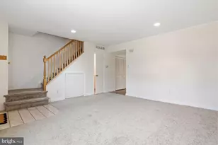 9925 Wingtip Rd, Philadelphia, PA 19115 - Photo 3