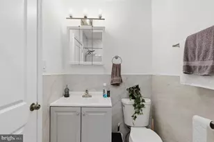 6470 Matthews St, Philadelphia, PA 19119 - Photo 17