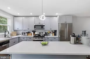 6470 Matthews St, Philadelphia, PA 19119 - Photo 9