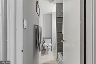 7056 Saybrook Ave, Philadelphia, PA 19142 - Photo 9