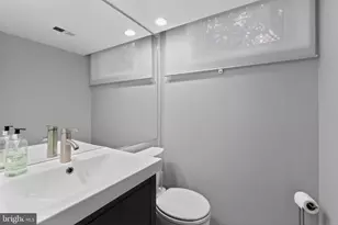 795 Hill Rd, Philadelphia, PA 19128 - Photo 25