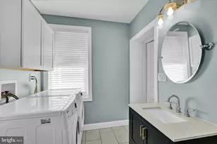 205 Hermitage St, Philadelphia, PA 19127 - Photo 11