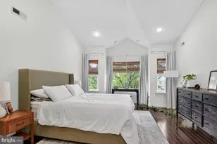 2115 Carpenter St, Philadelphia, PA 19146 - Photo 17