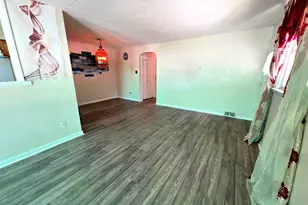 7382 Shelbourne St, Philadelphia, PA 19111 - Photo 9